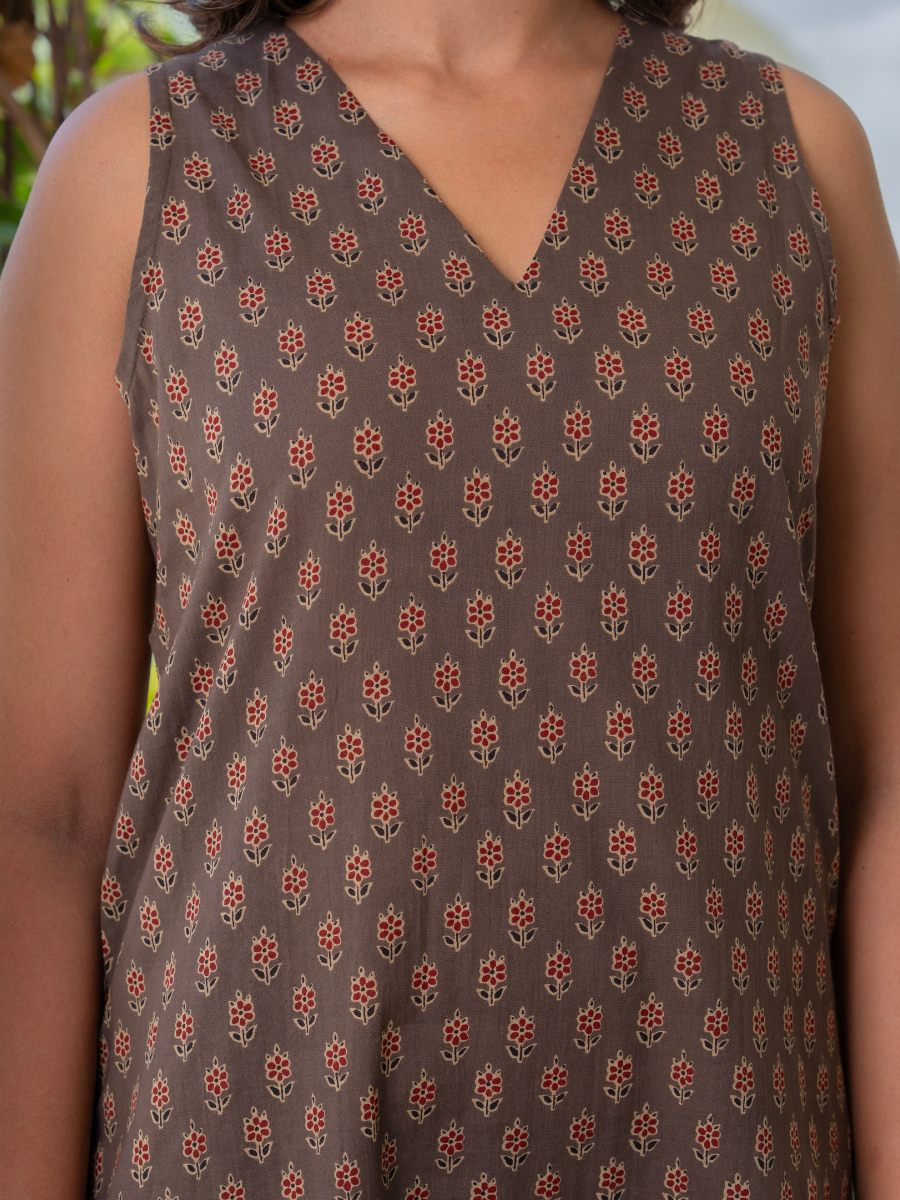 Earthy Charm Pure Cotton A-Line Dress for Women – Sleeveless Breezy Fit